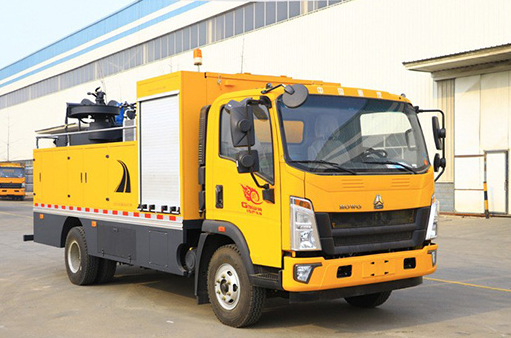熱再生瀝青混凝土設(shè)備車(chē)